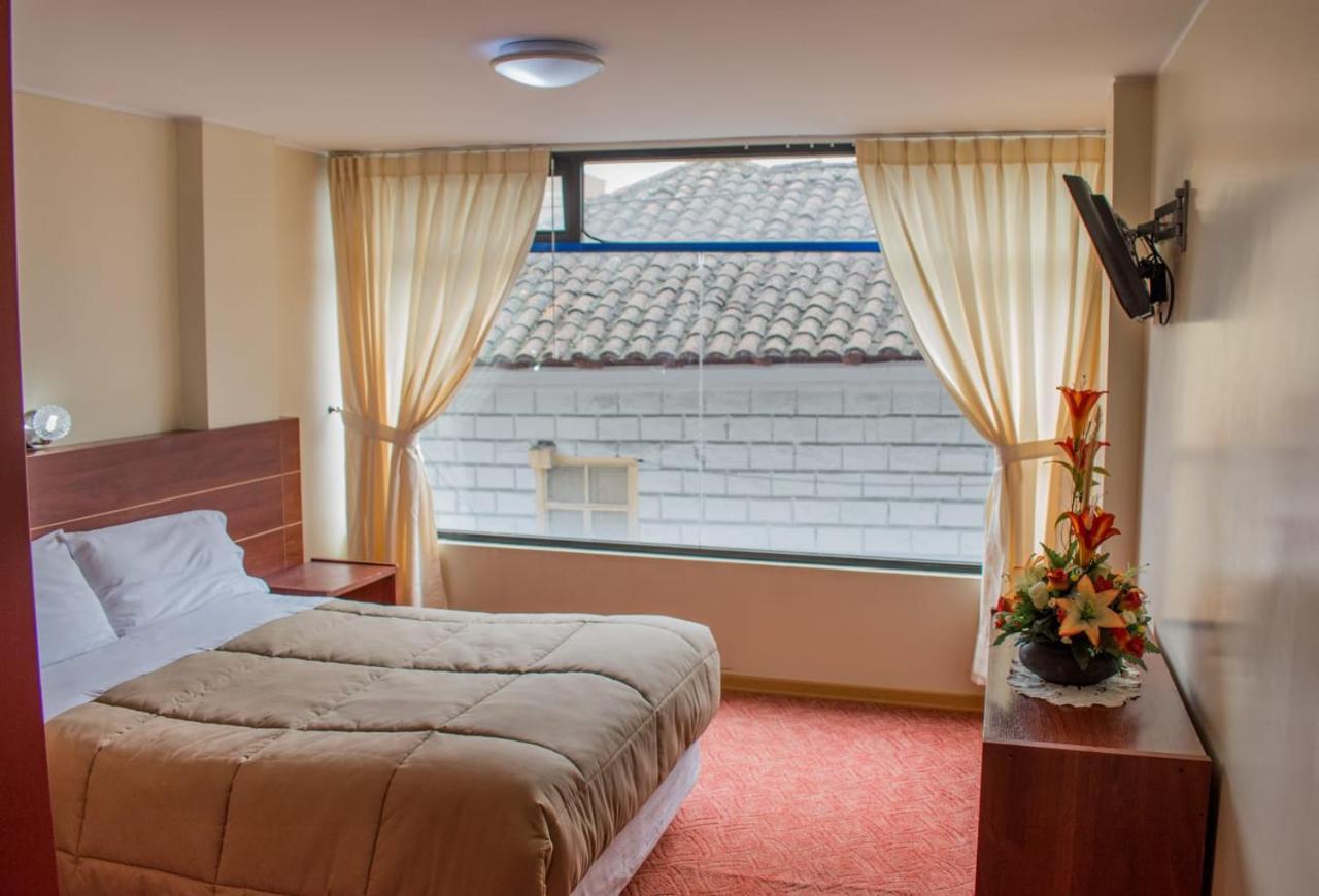 Hotel Flor De Los Andes Tulcan Luaran gambar
