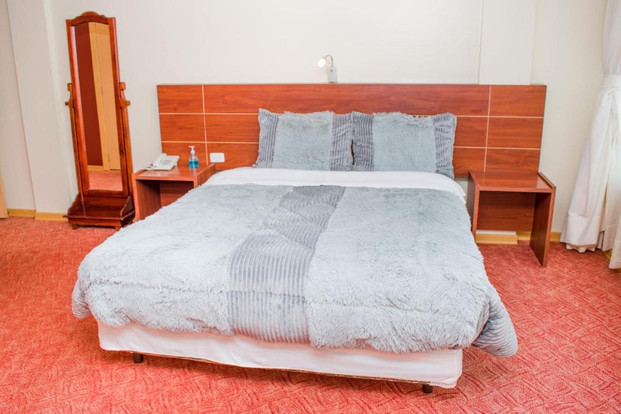 Hotel Flor De Los Andes Tulcan Luaran gambar