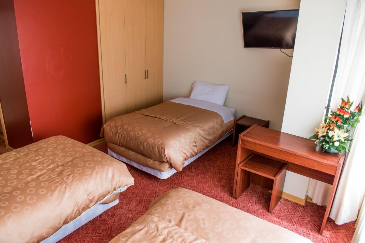 Hotel Flor De Los Andes Tulcan Luaran gambar